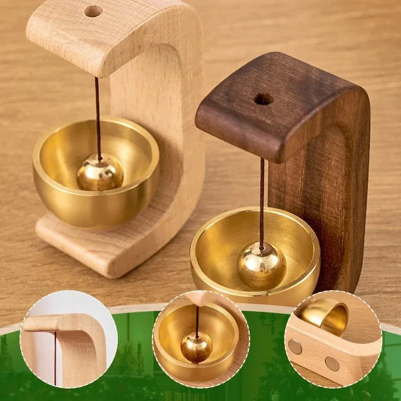 HarmonieGlocke – Charmante C-förmige Holz-Windglocke mit beruhigendem Klang