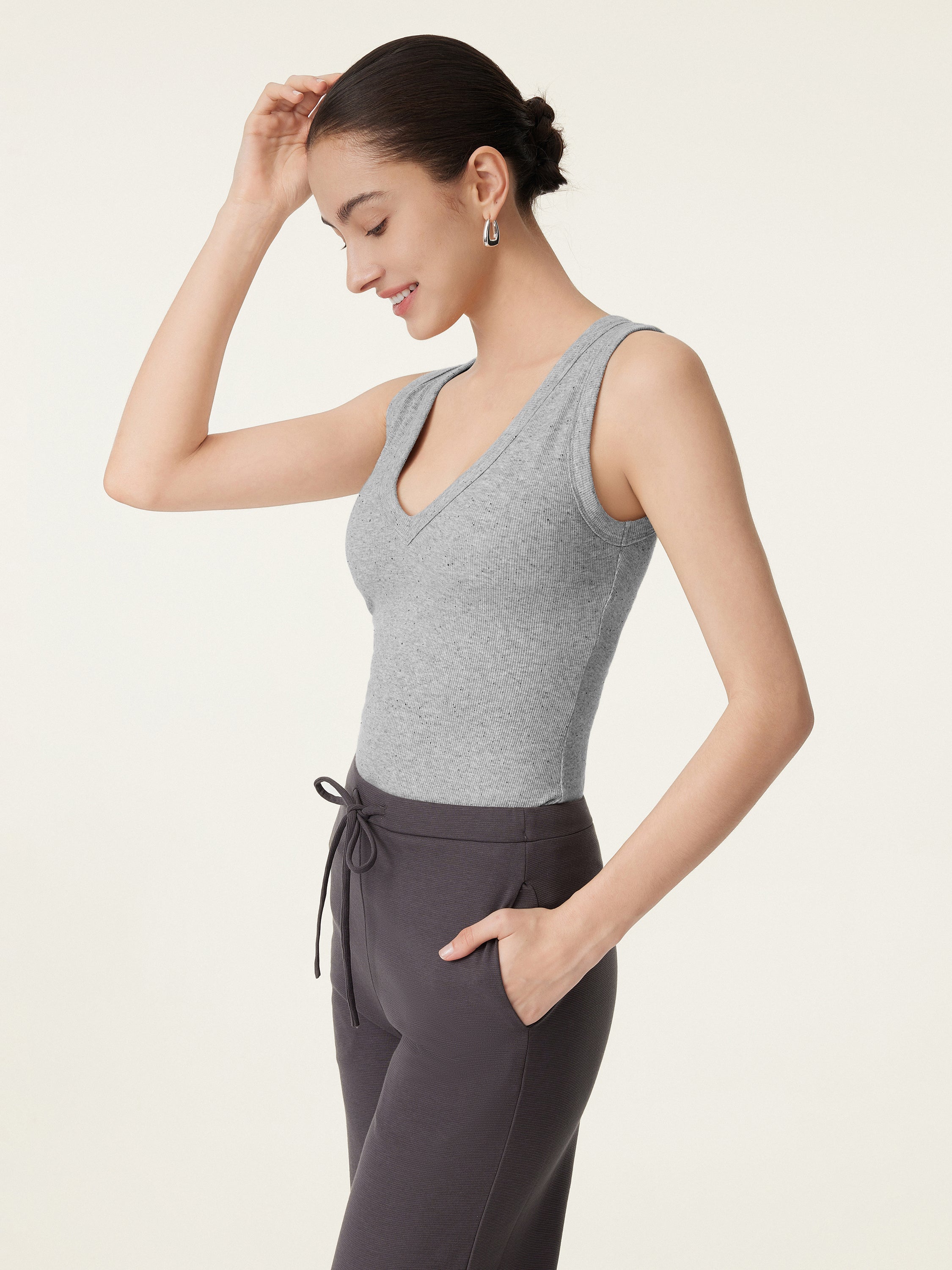Dehnbare V-Ausschnitt Baumwoll Neue Luftige Brami Tanktop