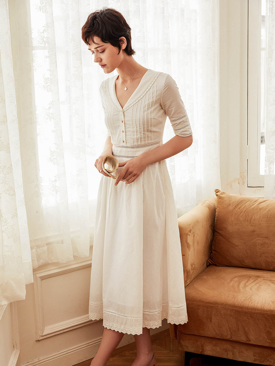 Fiona – Midi-Kleid aus 100% Baumwolle mit V-Ausschnitt