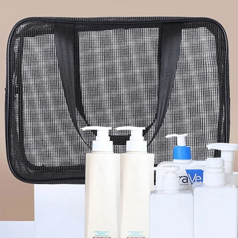 Trousse de toilette en maille