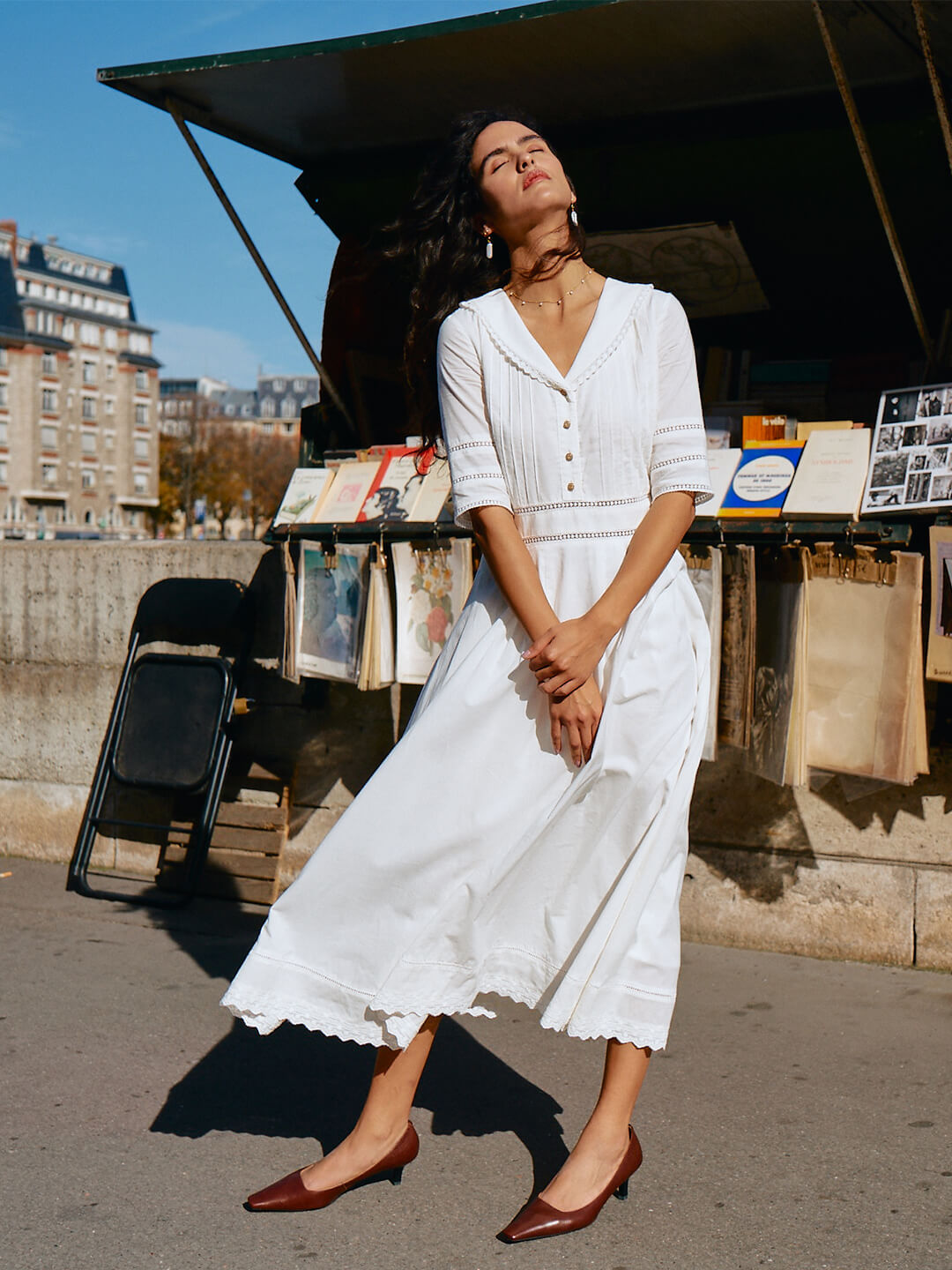 Fiona – Midi-Kleid aus 100% Baumwolle mit V-Ausschnitt