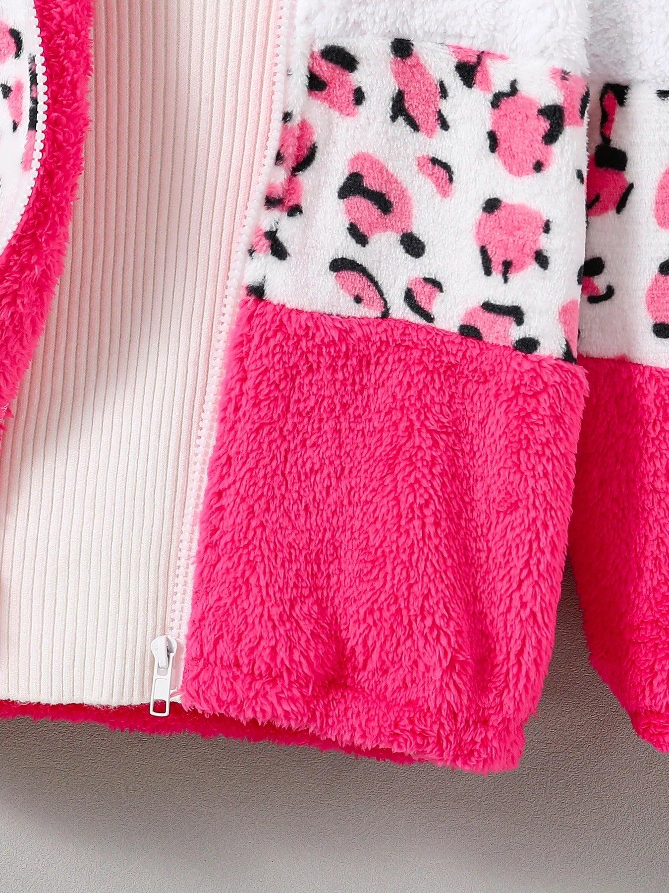 Pull peluche rose enfant