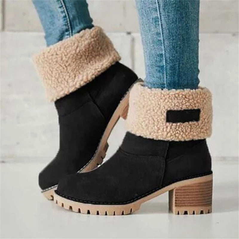 Bottes d'hiver des femmes avec un flux en peluche