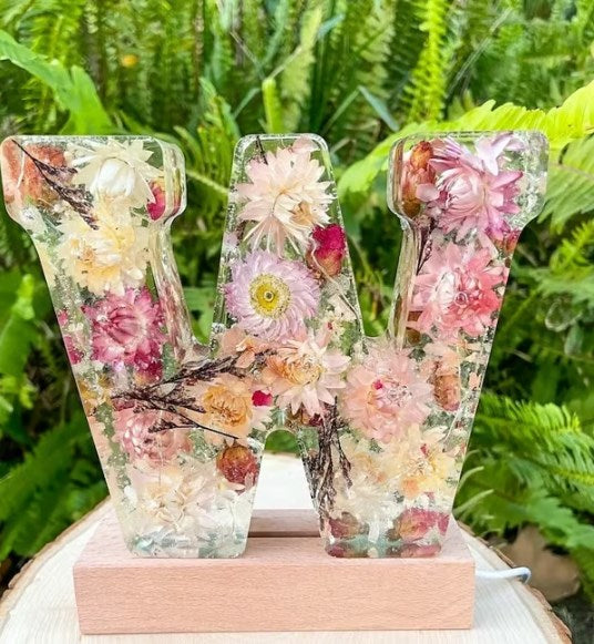 ResinBloom Blüten-Resin-Nachtlicht