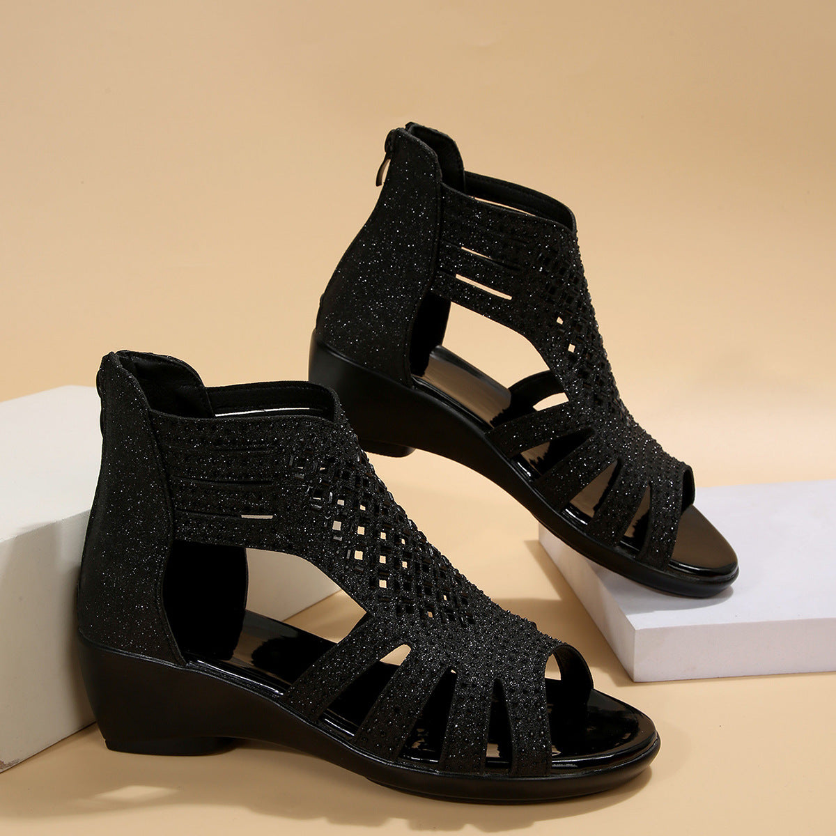 Comelyy Keilsandalen mit Strass