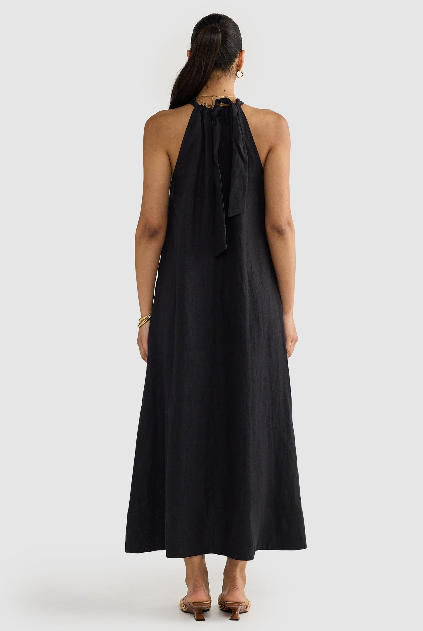 Luna Leinen Neckholder-Kleid – Luftiges Sommerkleid aus 100% Leinen