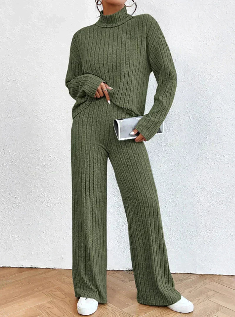 Ensemble pantalon et col roulé en maille pour femme