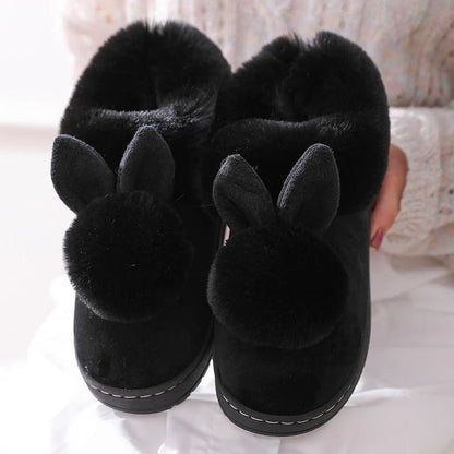 Flauschige Hasen-Hausschuhe