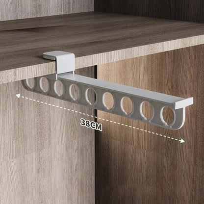 Ausziehbare Kleiderstange – Ordnung & Stil für jeden Schrank